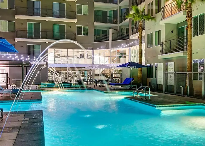 Landing Stylish 1bd Gym Clubhouse Apartment
