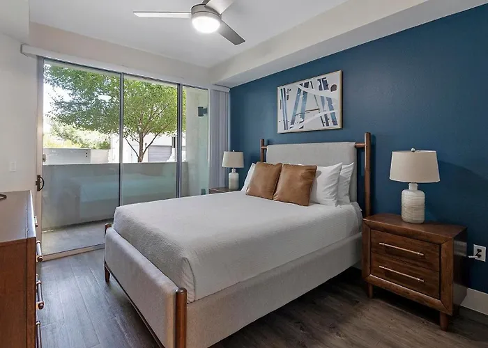 Landing Stylish 1bd Gym Clubhouse Phoenix