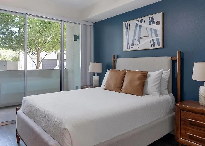 Landing Stylish 1bd Gym Clubhouse * Phoenix