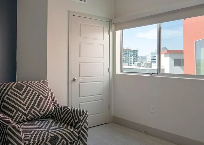 Landing Stylish 1bd Gym Clubhouse