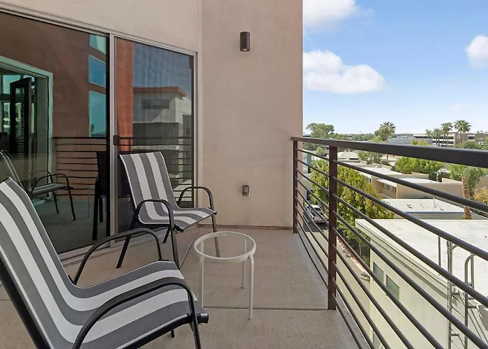 Landing Stylish 1bd Gym Clubhouse Phoenix