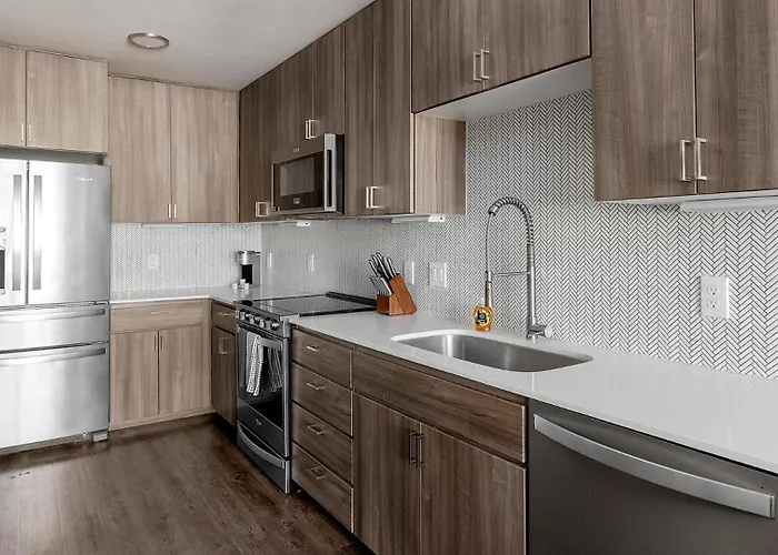 Landing Stylish 1bd Gym Clubhouse *