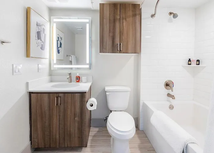 Landing Stylish 1bd Gym Clubhouse Apartment *