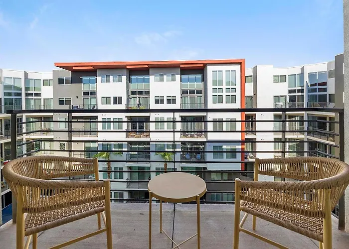 Landing Stylish 1bd Gym Clubhouse
